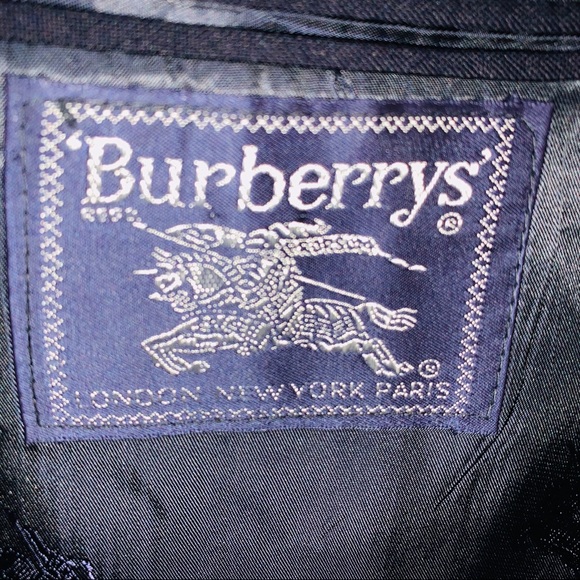 Burberry’s Suit Jacket - Picture 5 of 8
